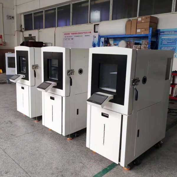 Constant temperature and humidity test chamber