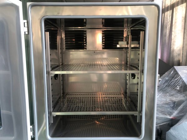 constant temperature and humidity test chamber