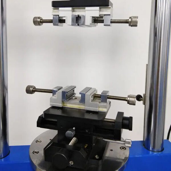 Insertion and extraction force tester
