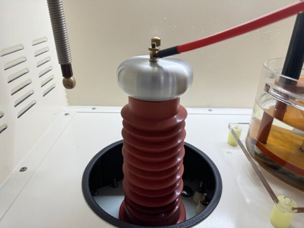 voltage breakdown tester